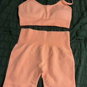 Women's Pink Seamless Shorts
